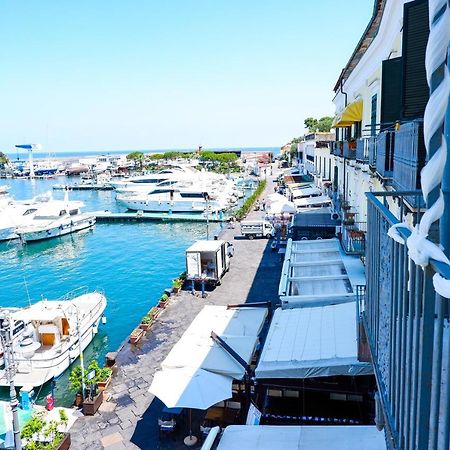 イスキア島La Casa Di Antoniaアパートメント エクステリア 写真
